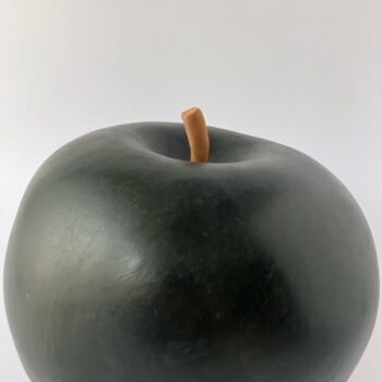 Ceci est une pomme Mela Eclissi Nera